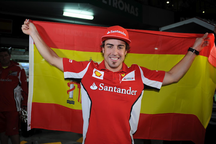 [Imagen: ALONSO-GANADOR-EN-MALASIA-2012-1521.jpg]