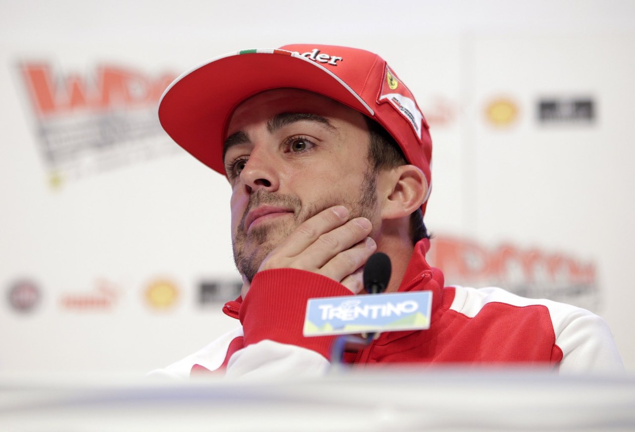 ALONSO NOT GETTING INVOLVED IN POLITICS