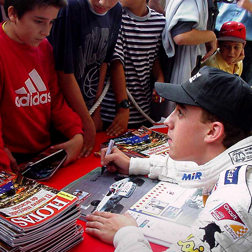 Fernando tuvo su primera oportunidad en la Fórmula Nissan